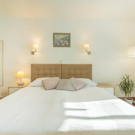 Hedera Studio 3 Apartment *