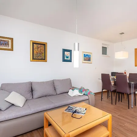 Apartment Hedera Studio 3 *